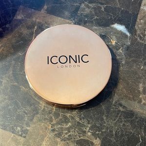 Iconic London Ultimate Bronzing Powder Medium Bronze ❤️❤️